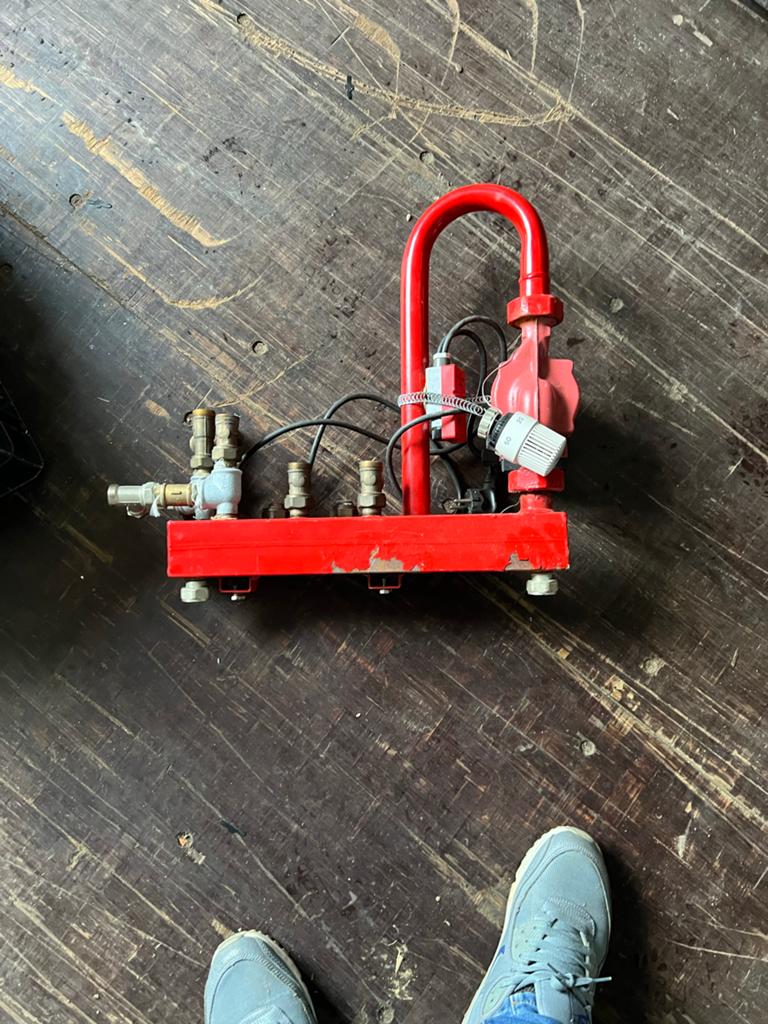 Grundfos UPS 25-50 180 circulatiepomp met verdeler, Gebruikt, Minder dan 30 cm, Overige typen, Minder dan 60 cm