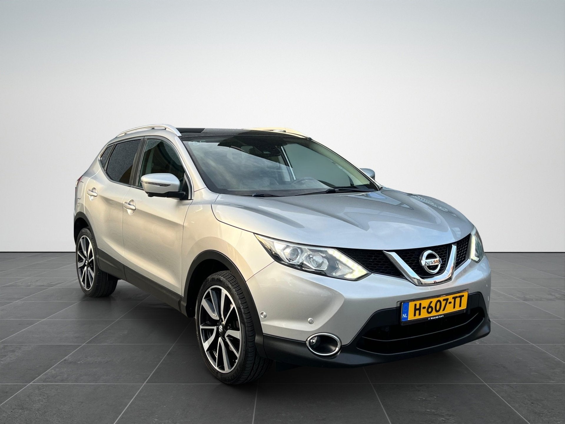Nissan Qashqai 1.2 Tekna Clima|360 Camera|Pano|Dode Hoek, Auto's, Nissan, Voorwielaandrijving, Gebruikt, Euro 6, 4 cilinders