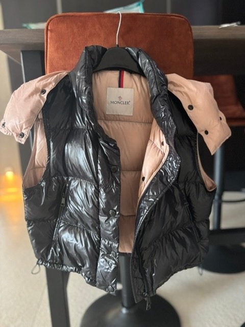 Bodywarmer Moncler Maat 4 ( 40 ), Maat 38/40 (M), Zwart, Moncler, Nieuw