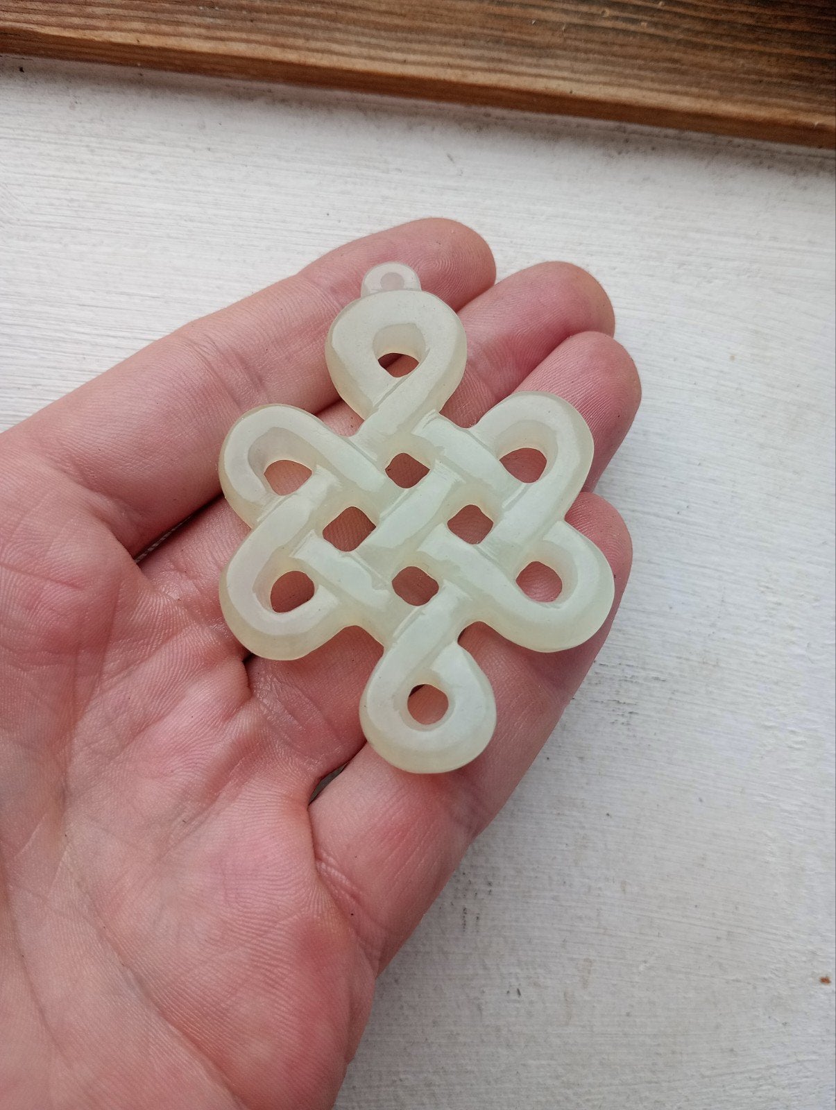 Hetian Jade 'Ye Yoo' kettinghanger, Ophalen of Verzenden, Zo goed als nieuw, Steen of Mineraal, Kruis of Symbool
