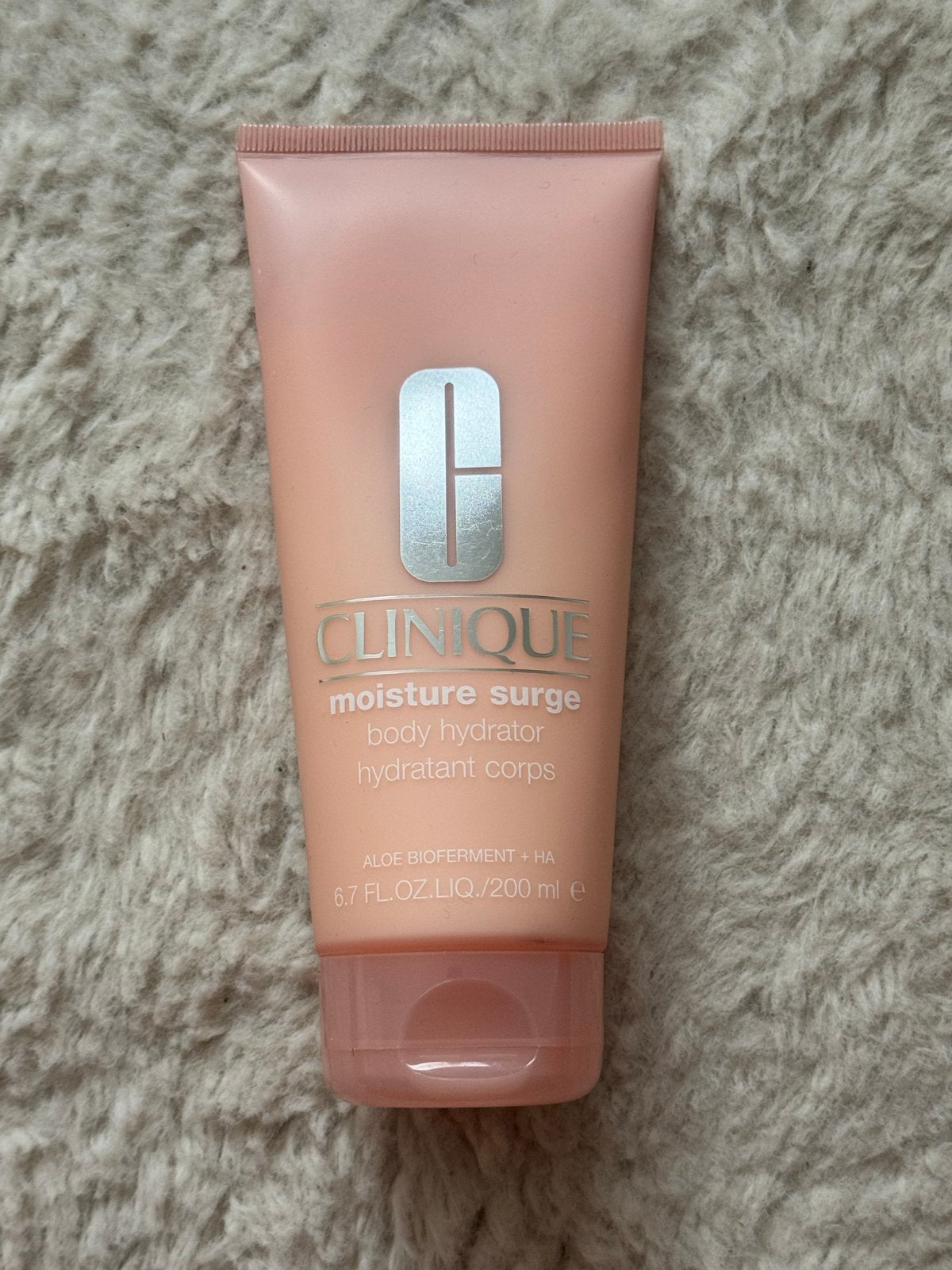 Clinique Moisture Surge Body Hydrator 200ml, Ophalen of Verzenden, Nieuw, Bodylotion, Crème of Olie