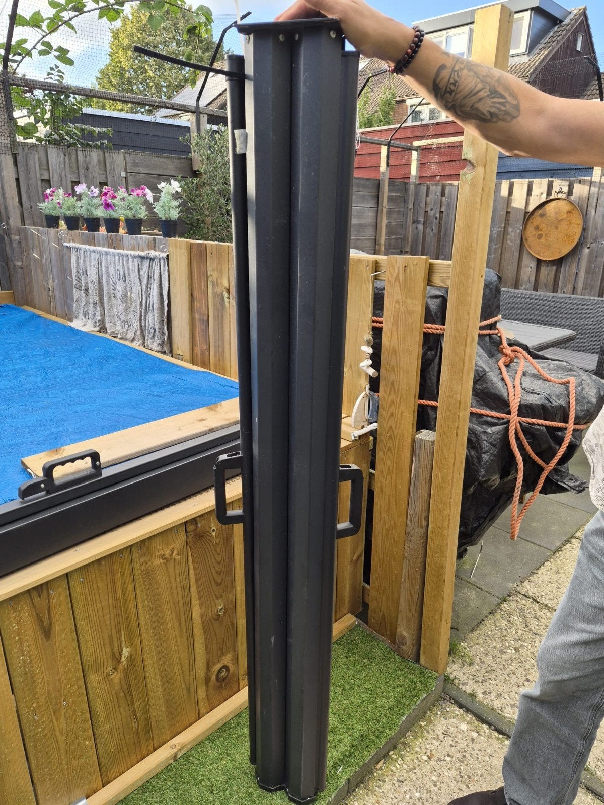 Uitschuifbaar windscherm/privacyscherm - Antraciet, Tuin en Terras, Ophalen, Overige materialen, 3 tot 6 meter, 1 tot 2 meter
