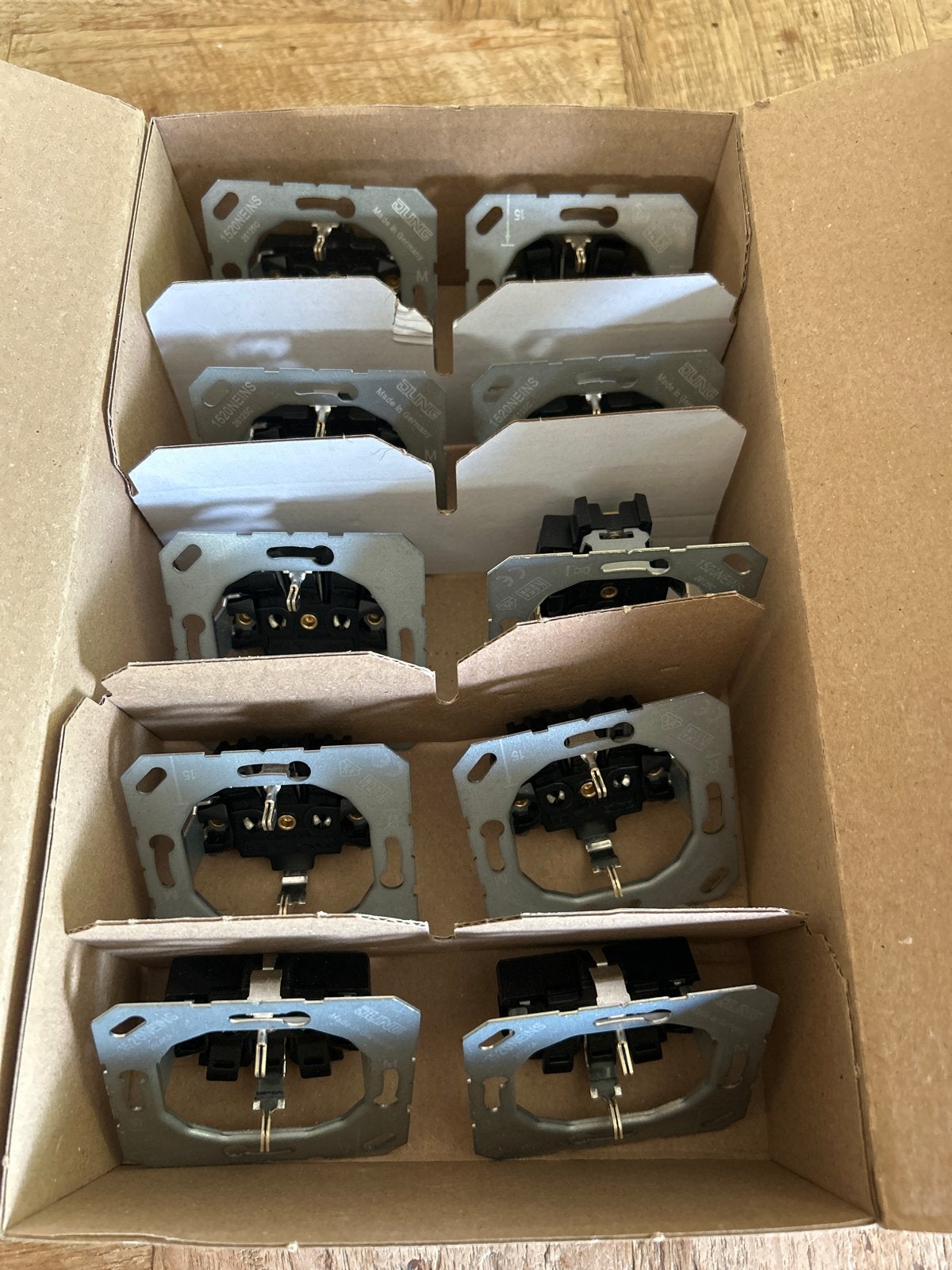 50x Jung stopcontact nieuw in doos, Ophalen, Nieuw, Jung, Stopcontact