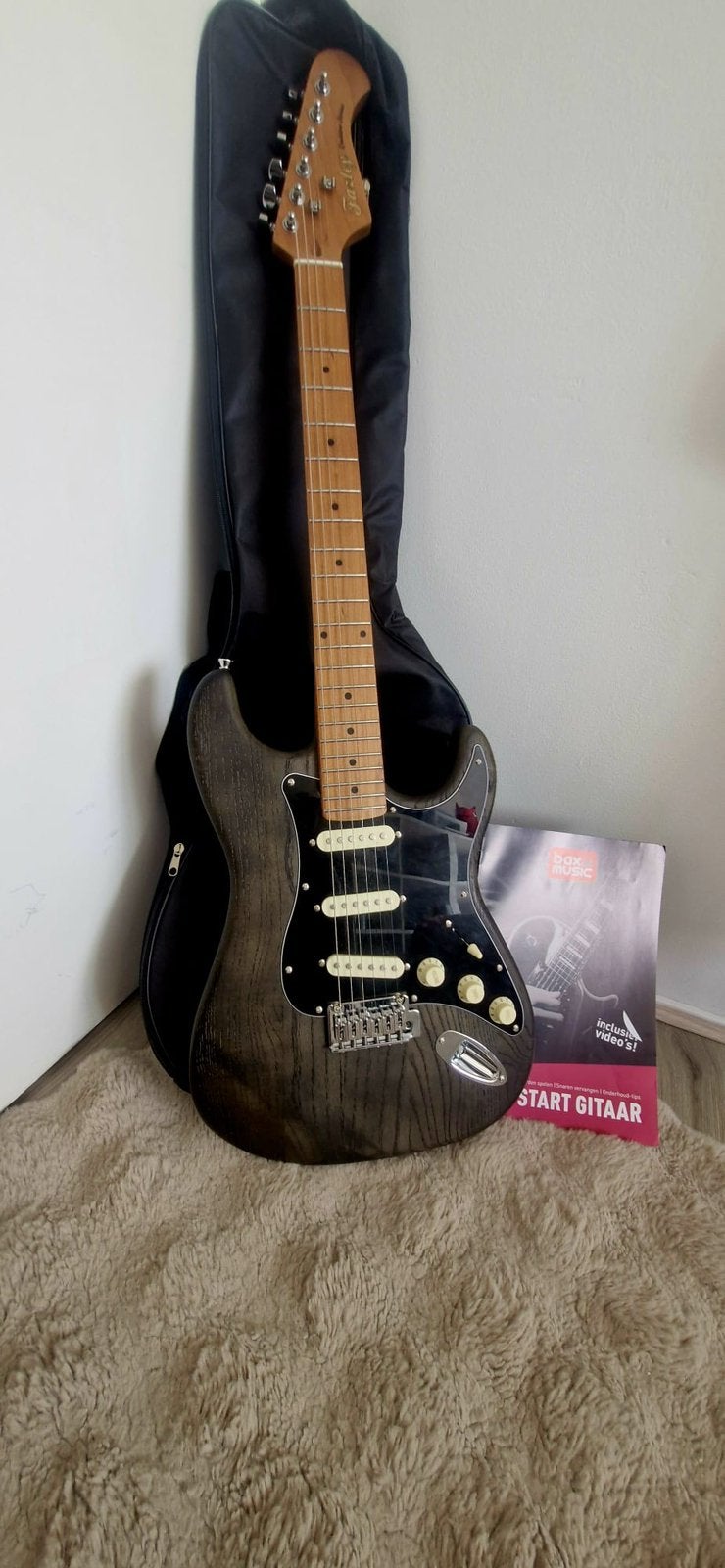 Fazley Outlaw electrische gitaar, Muziek en Instrumenten, Snaarinstrumenten | Gitaren | Elektrisch, Verzenden, Zo goed als nieuw