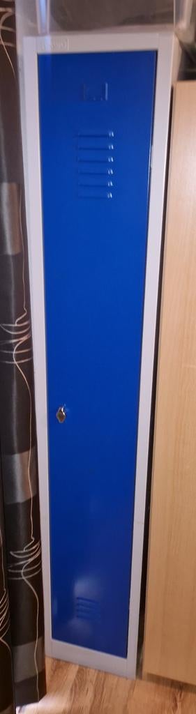Metalen locker - ideaal voor schuur of hobbyruimte, Ophalen, Gebruikt