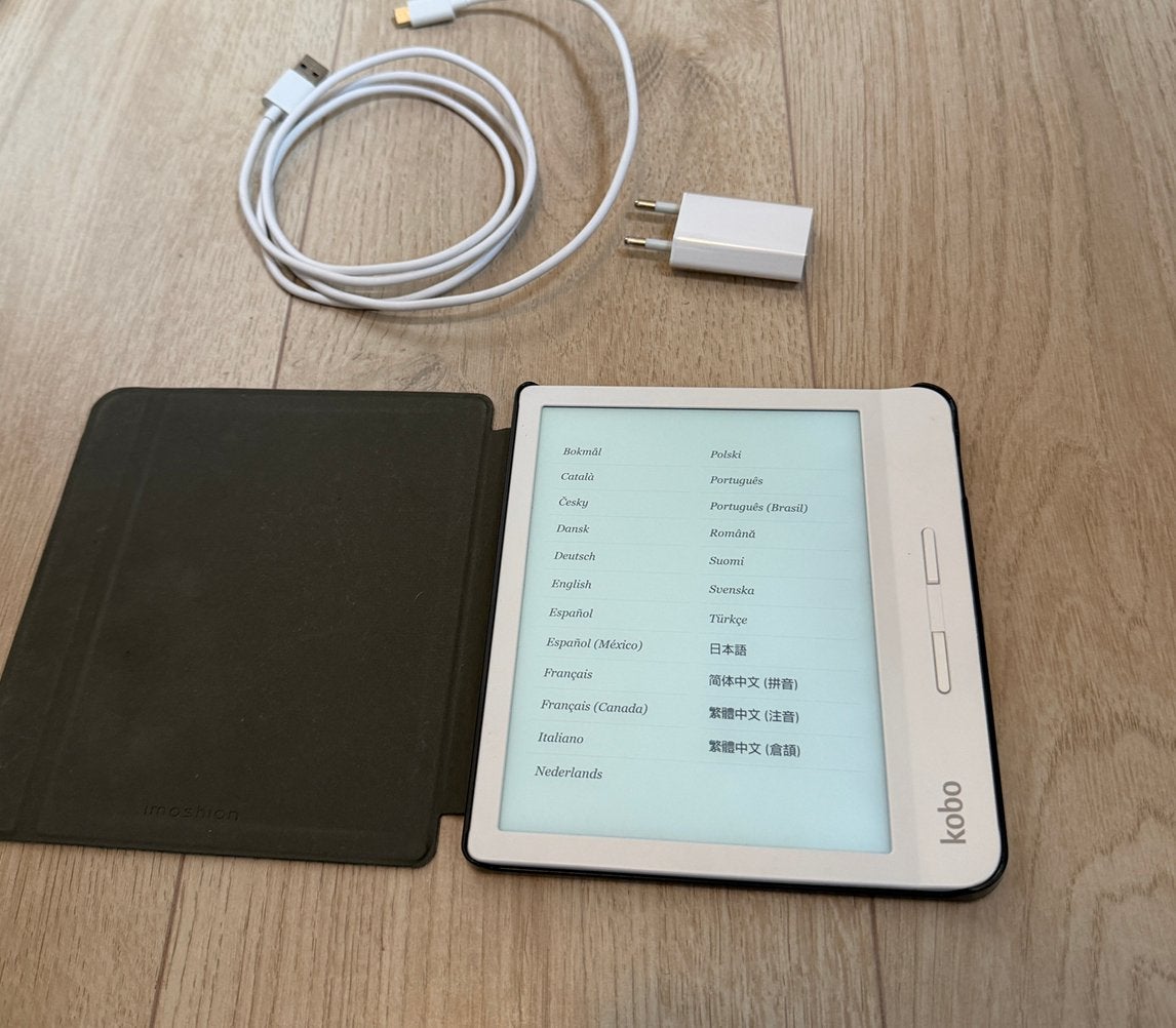 Kobo Libra H2O wit | Sleepcover geheel compleet, Computers en Software, E-readers, Gebruikt, 7 inch, 8 GB, Bluetooth, Touchscreen