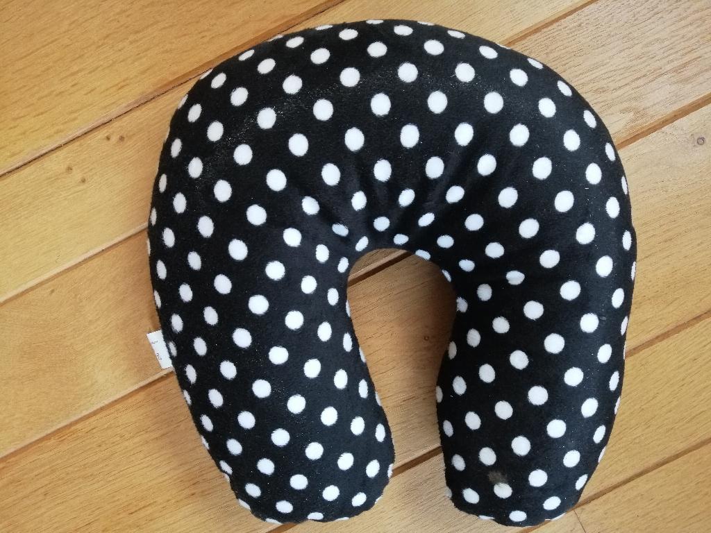Nekrol kussen zwart met witte stip - nieuw -, Huis en Inrichting, Woonaccessoires | Kussens, Ophalen of Verzenden, Nieuw, Zwart