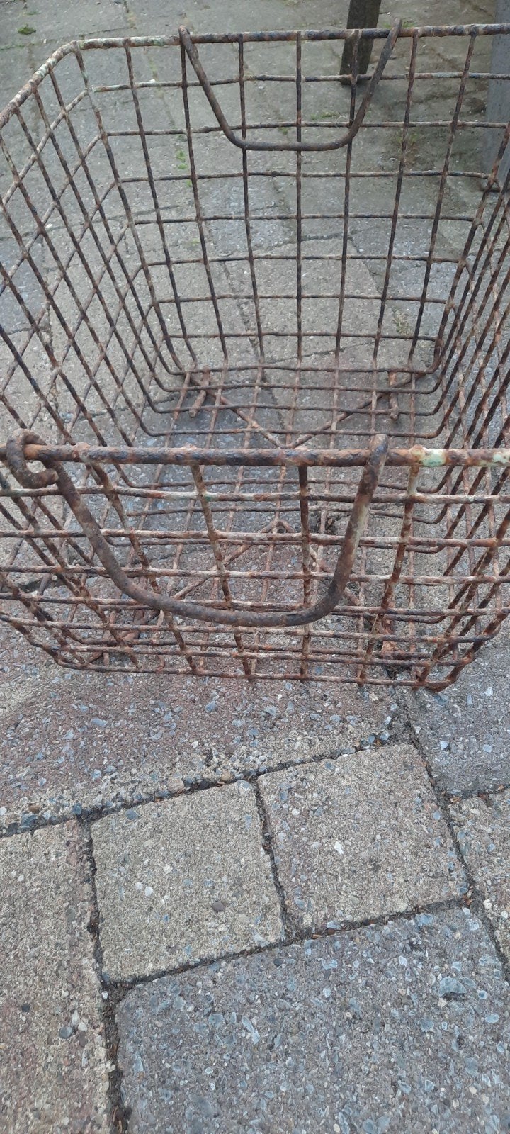 Antieke metalen  oestermand, Gebruikt, Minder dan 30 cm, Rond, Ophalen of Verzenden