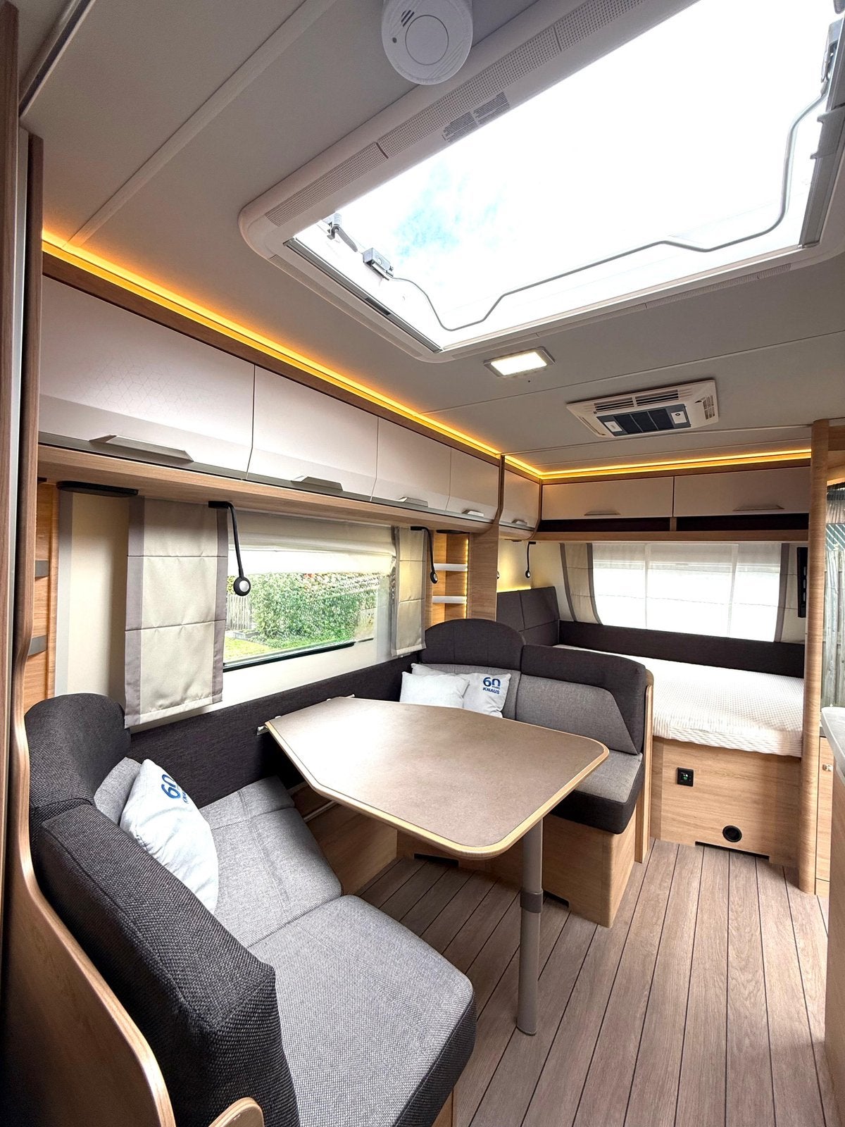 Foto 14 van Knaus Sudwind 580 QS | 3-Pers Stapelbed,Mover,Airco,Voortent