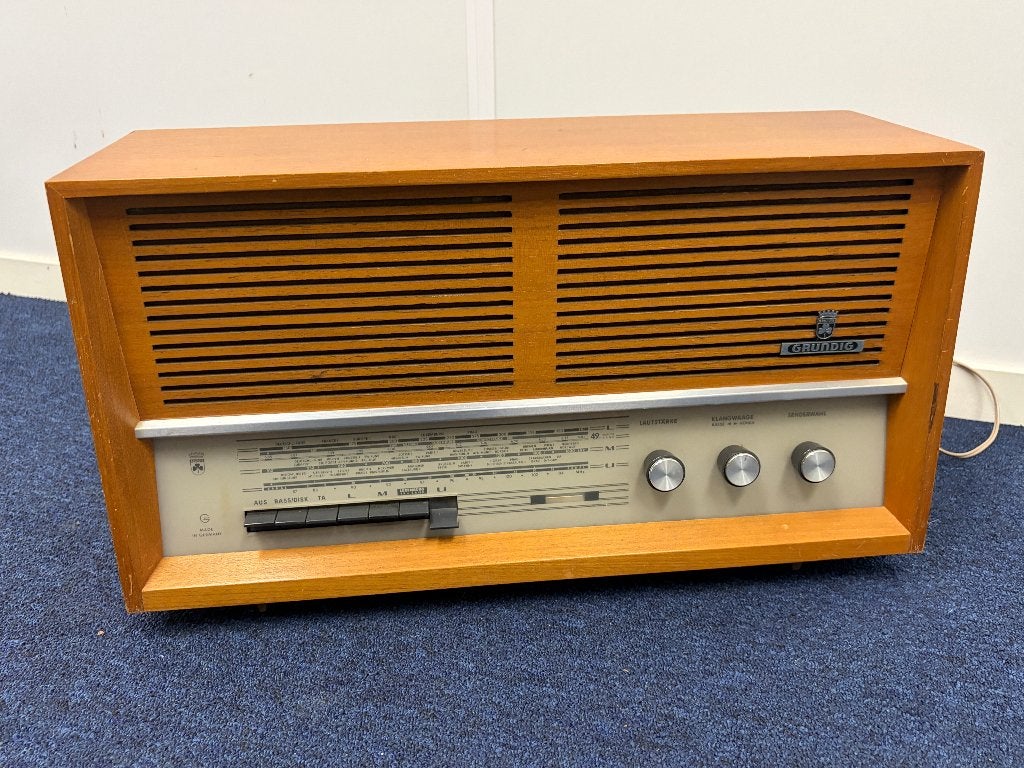 Vintage Grundig Radio met DIN-ingang, Ophalen, Gebruikt, Radio