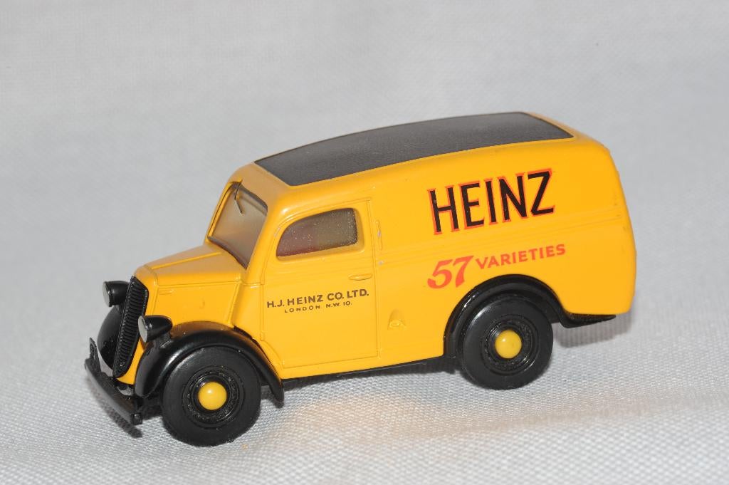 Dinky Toy Ford E83W 1950 no DY 4, Ophalen of Verzenden, Zo goed als nieuw, Auto, Dinky Toys
