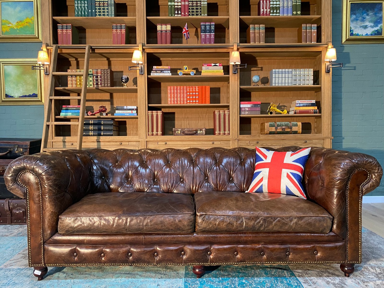 Stoere Chesterfield bank sigaren cognac, Ophalen, 125 cm of meer, Leer, Zo goed als nieuw