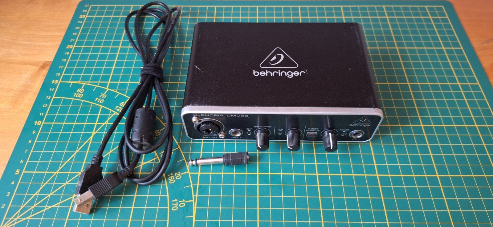 Behringer U-phoris UMC22 USB Audio Interface, Ophalen of Verzenden, Zo goed als nieuw
