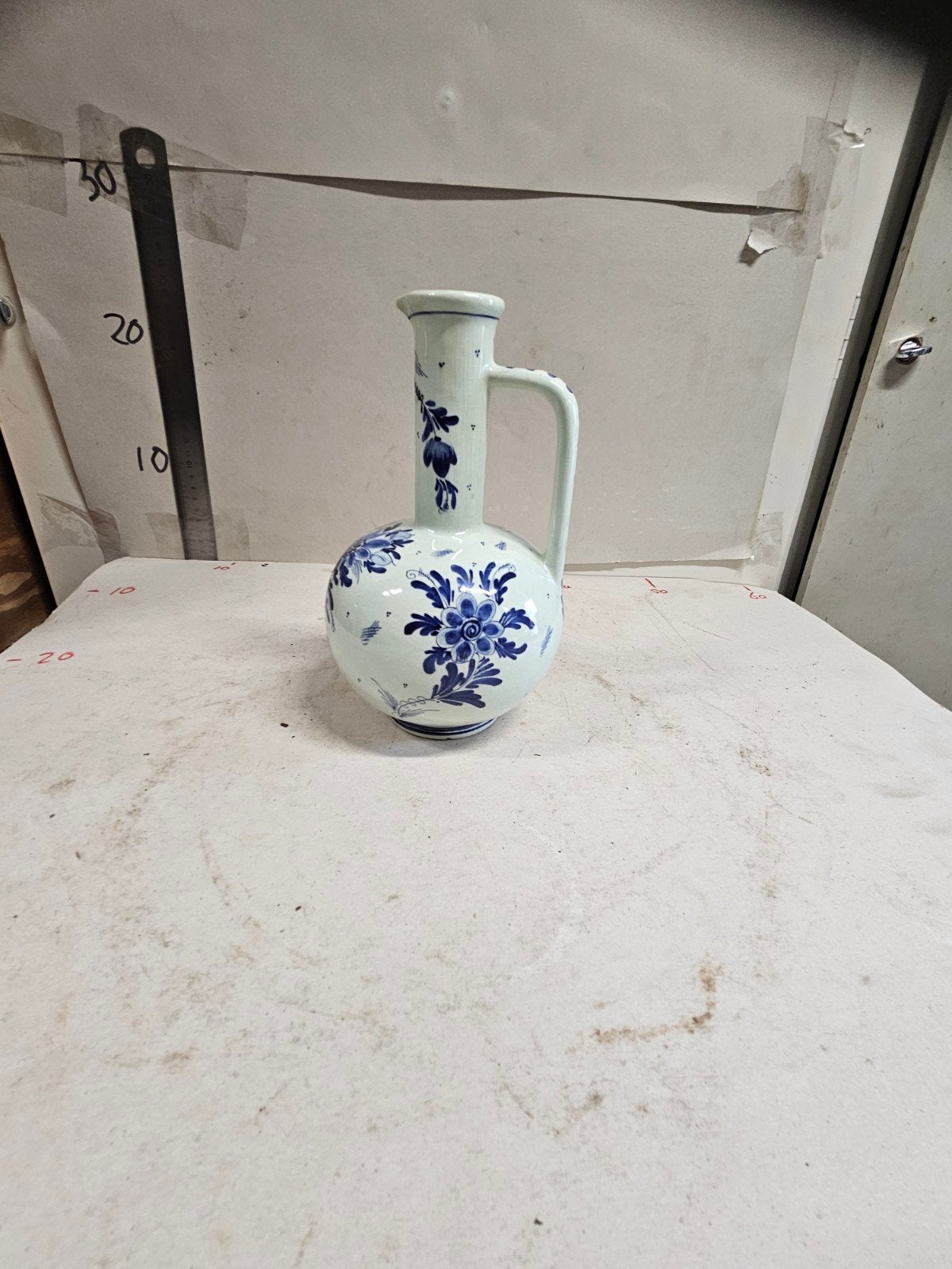 Blauwe Kan met Bloemenmotief, Antiek en Kunst, Antiek | Vazen, Ophalen of Verzenden