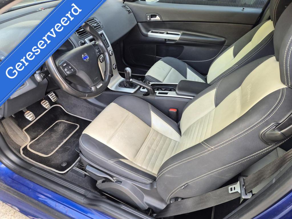 Volvo C30 2.0 R-Design/1e Eig/Airco/146PK/Cruise/Xenon/NwApk, Voorwielaandrijving, 145 pk, Gebruikt, 4 cilinders