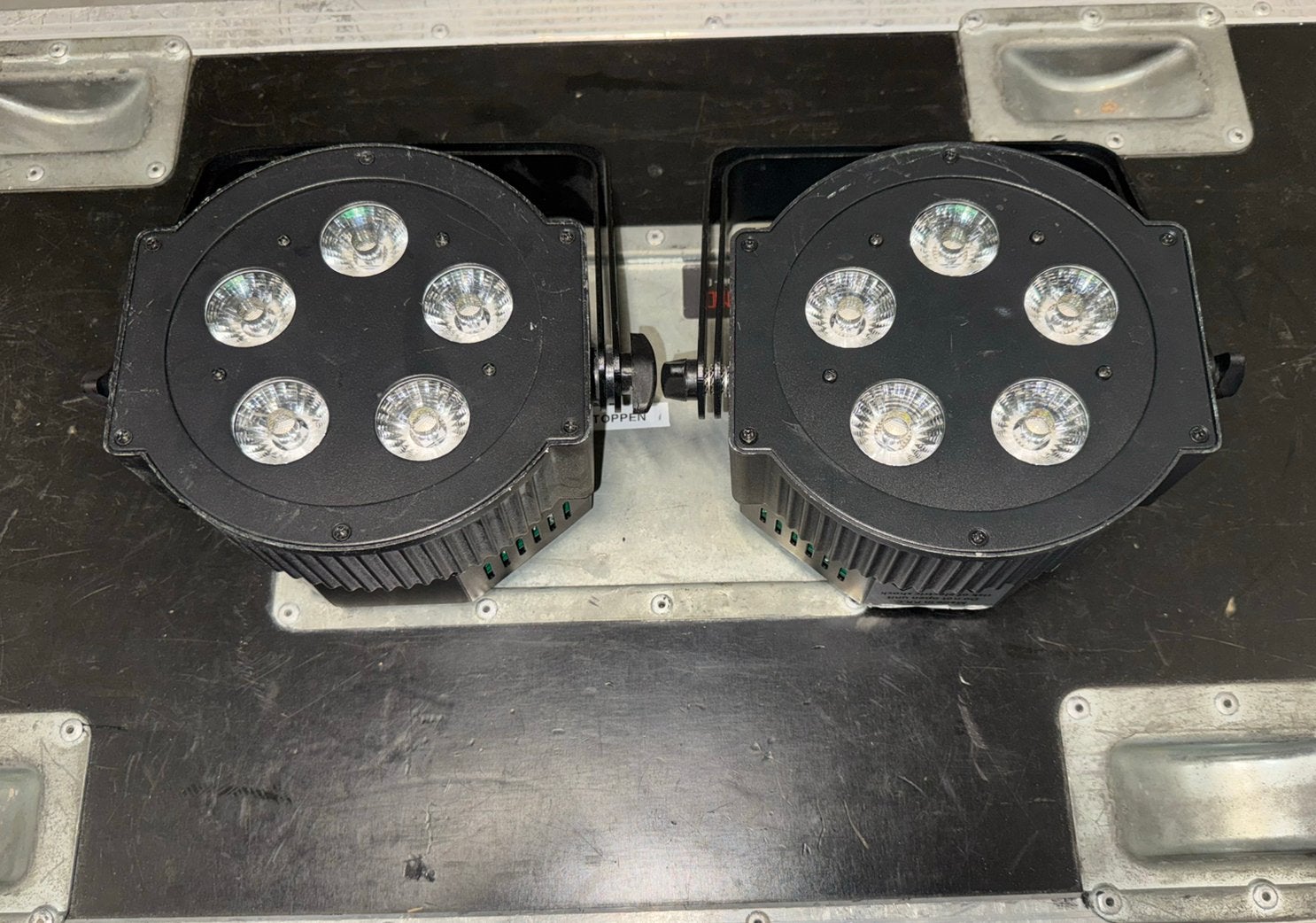 ADJ Hex 5p led pad (2 stuks, 1 kleur defect), Muziek en Instrumenten, Ophalen of Verzenden, Zo goed als nieuw, Licht, Kleur