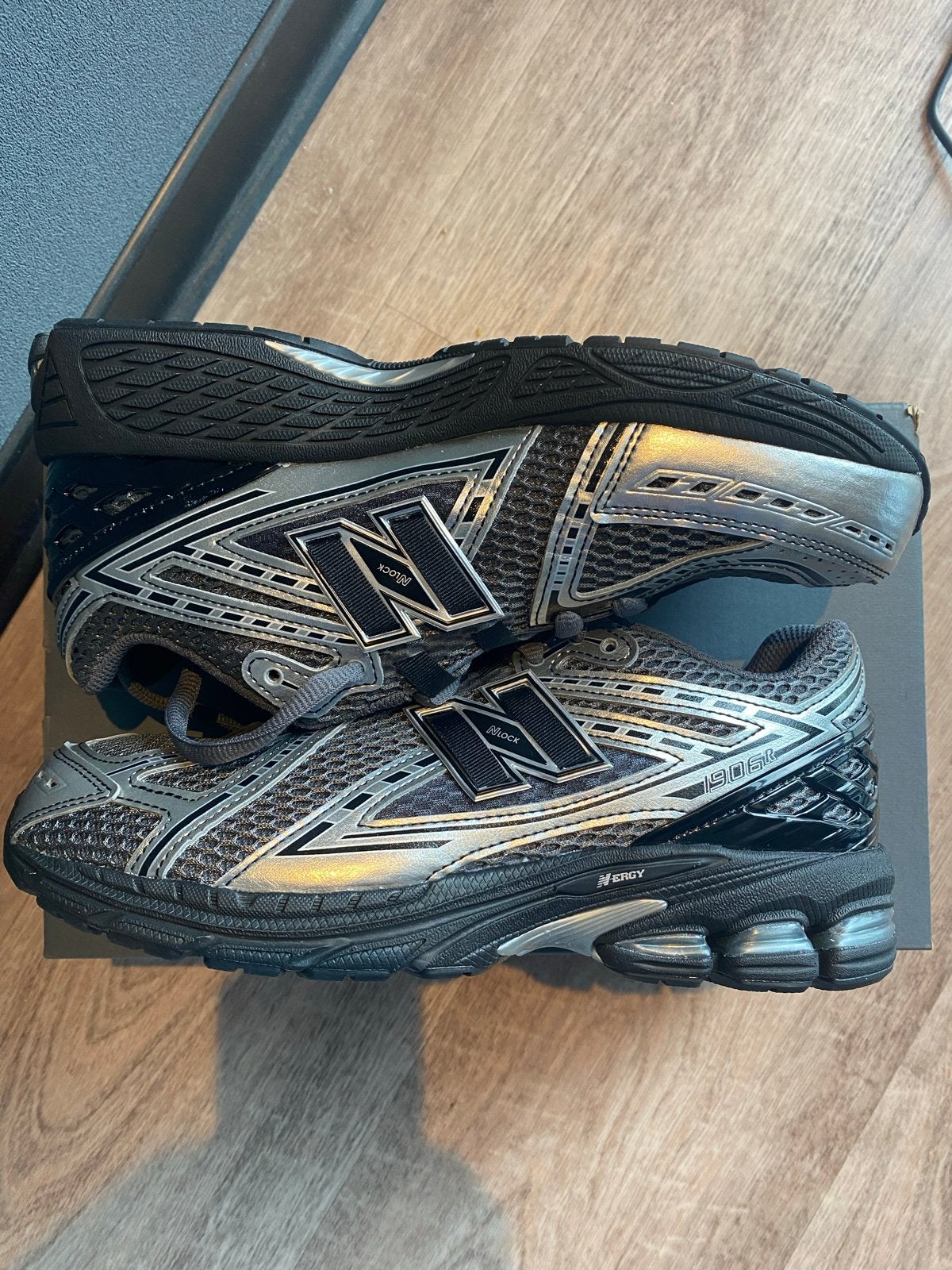 Nieuwe New Balance 1906R Magnet/Black/Silver - Maat 40, Kleding | Heren, Ophalen, Zo goed als nieuw, Overige kleuren, Sneakers of Gympen