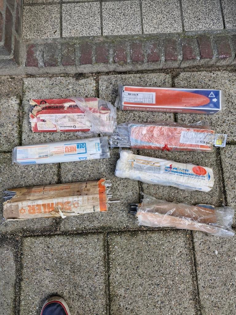 Diverse lasstaven en elektroden - Nieuw en gebruikt, Ophalen of Verzenden, Gebruikt, Elektroden
