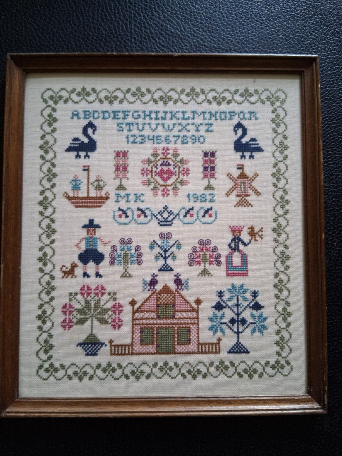 Vintage Merklap Omlijst - 29.5x33 cm - Handgemaakt, Ophalen of Verzenden