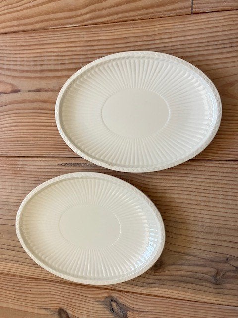 2x Wedgwood Edme Ovale Schaaltjes (22x16 cm), Huis en Inrichting, Ophalen, Gebruikt, Klassiek, Schaal of Schalen