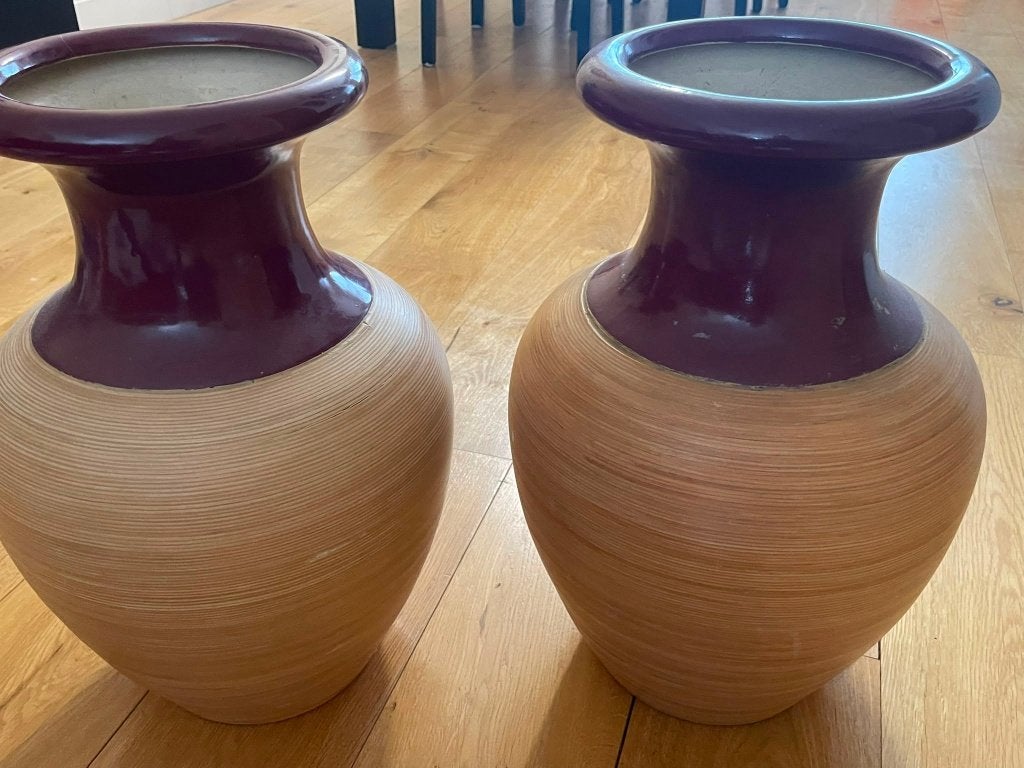 Pair of floor standing vases, 51 cms high and 34 cms wide, Ophalen, Gebruikt, Overige kleuren, Overige materialen