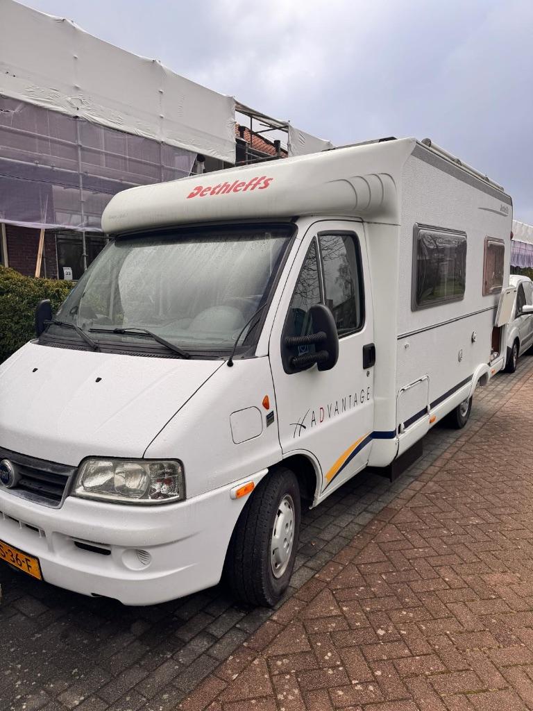 Camper dethleff, Standaard zit, Watertank (Schoon), Tot en met 3, Particulier