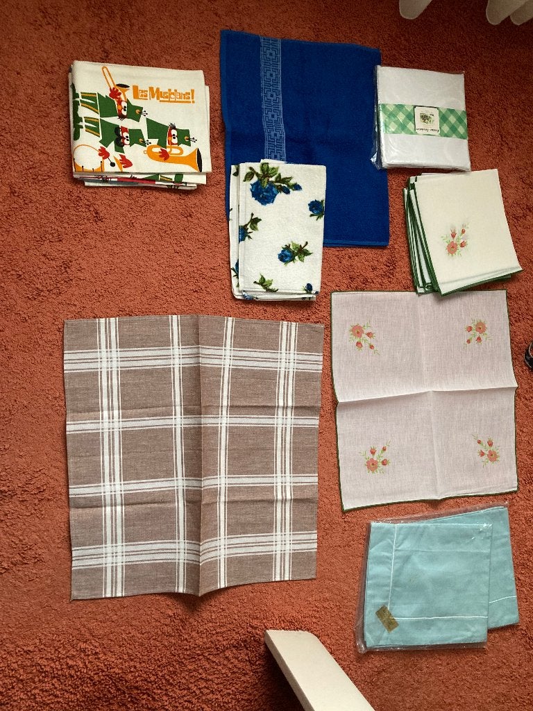 Servetten, slopen, gastendoekjes etc., alles nieuw., Ophalen of Verzenden, Nieuw, Overige kleuren, Overige typen