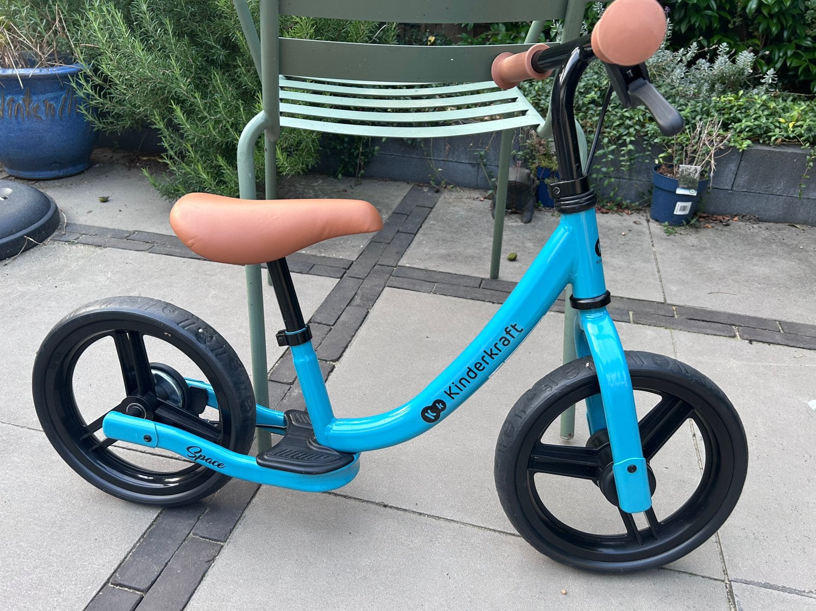 Kinderkraft loopfiets 12 inch met handrem, Ophalen, Zo goed als nieuw, Loopfiets