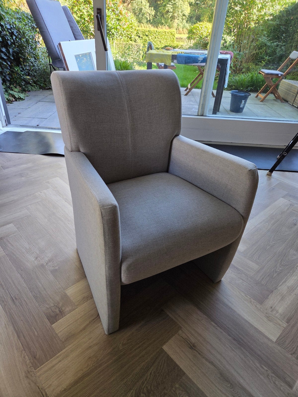 Comfortabele eetkamerstoelen - 2 stuks, Ophalen, Twee, Zo goed als nieuw, Modern, Tijdloos