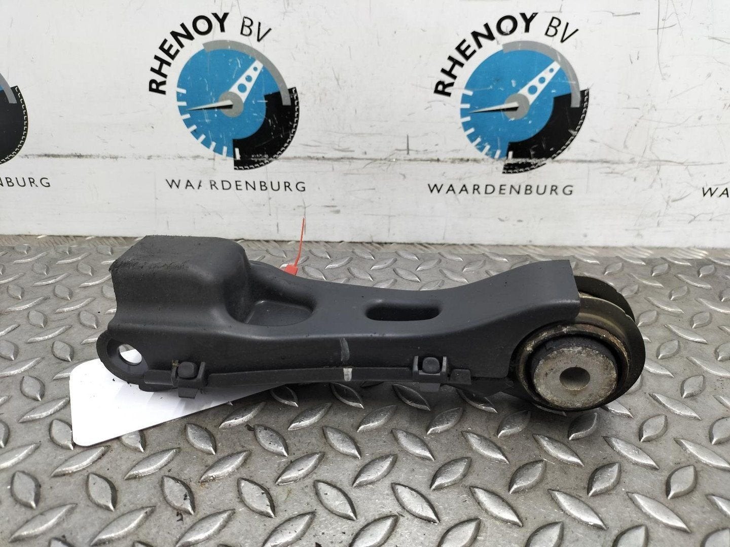 MERCEDES B CLASS W247 B200 D  DRAAGARM ONDER RA 2022, Ophalen of Verzenden, Gebruikt, ARN erkend