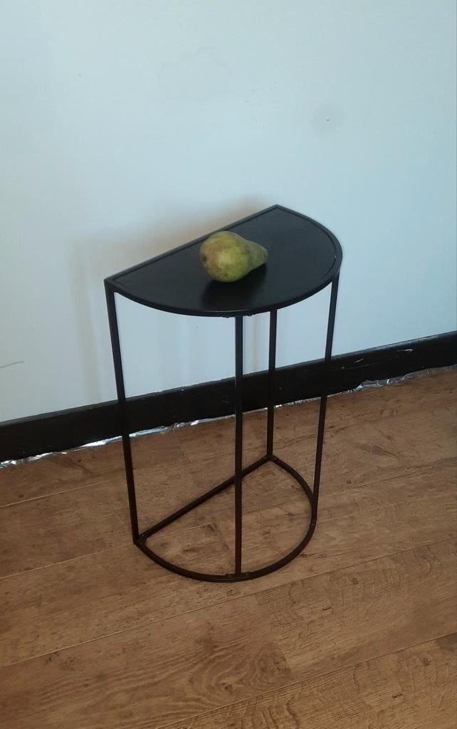 Zwarte Halfrond bijzettafeltje / black side table, Minder dan 55 cm, Rond, Hout, Ophalen