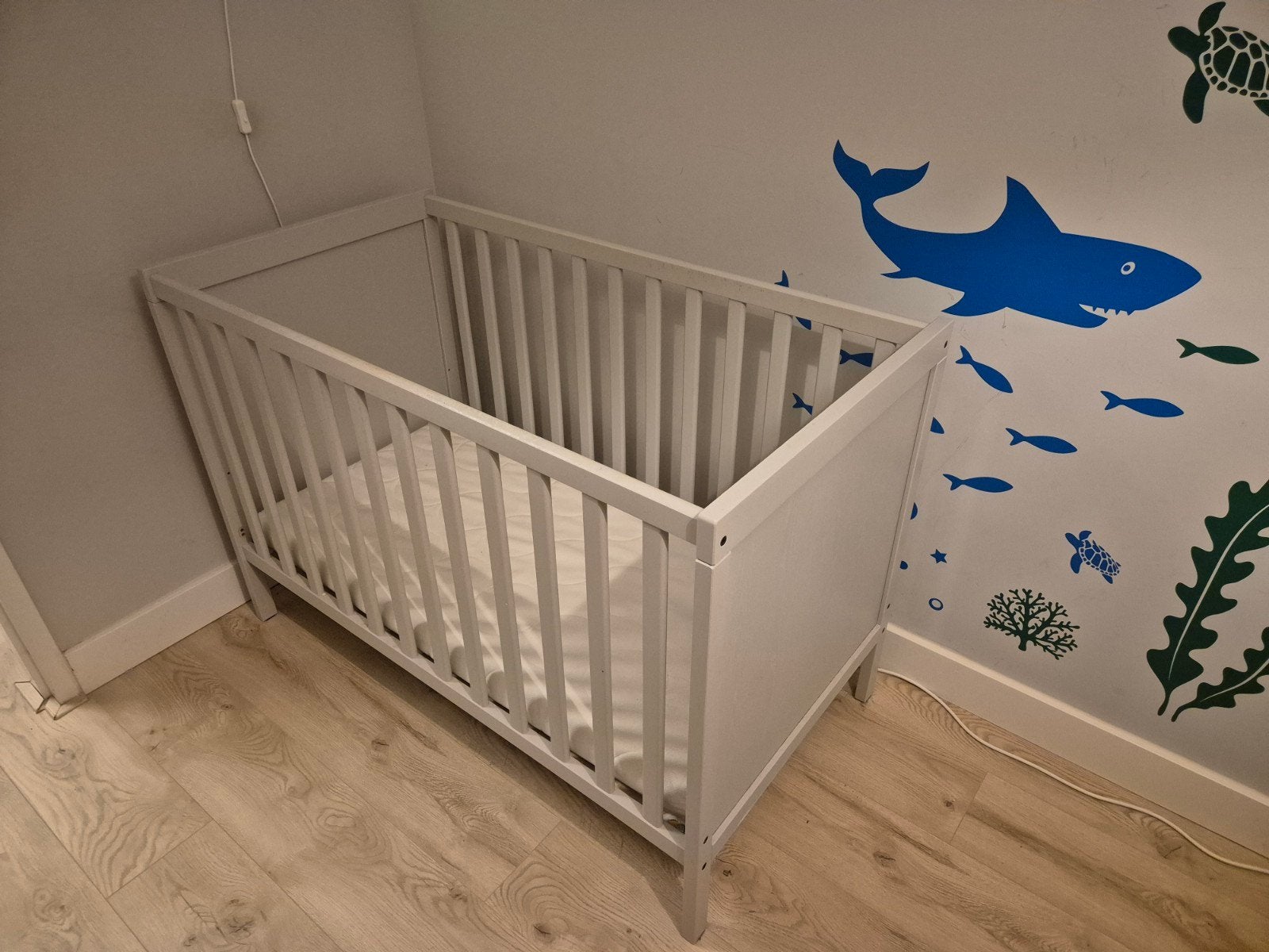 IKEA Sundvik Ledikant met Matras en Matrasbeschermer, Ophalen, Gebruikt, Ledikant