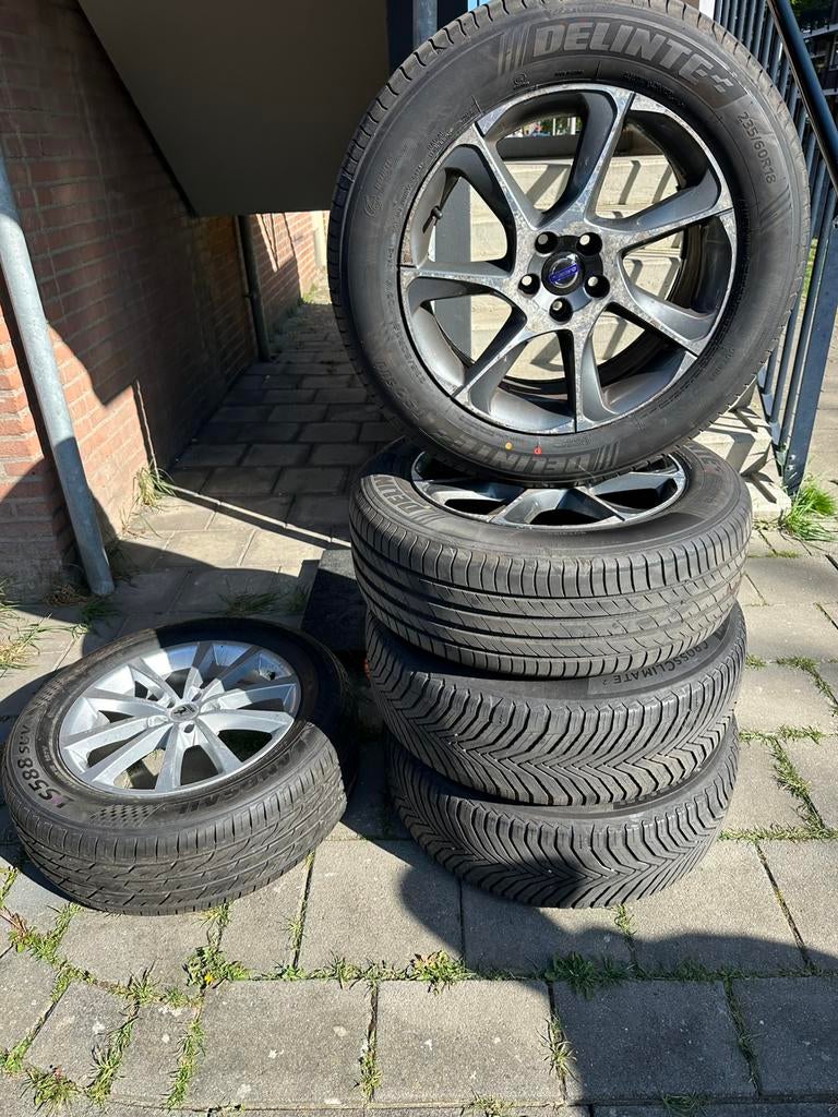 Sportvelgen Volvo XC60 + Reverse wiel op velg, Ophalen, 18 inch, Gebruikt, Banden en Velgen