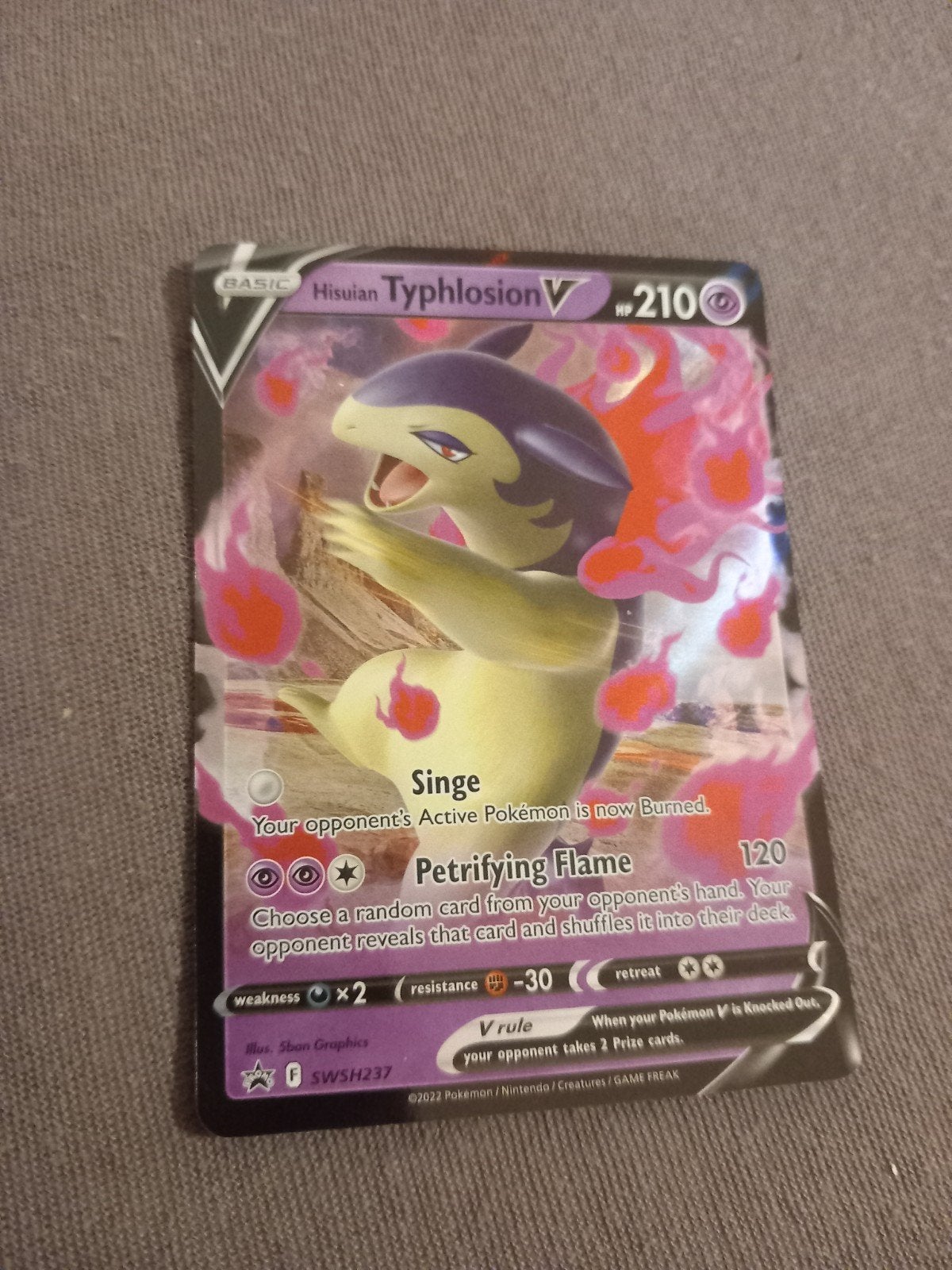 typhlosion V, Hobby en Vrije tijd, Ophalen of Verzenden, Gebruikt, Losse kaart, Foil