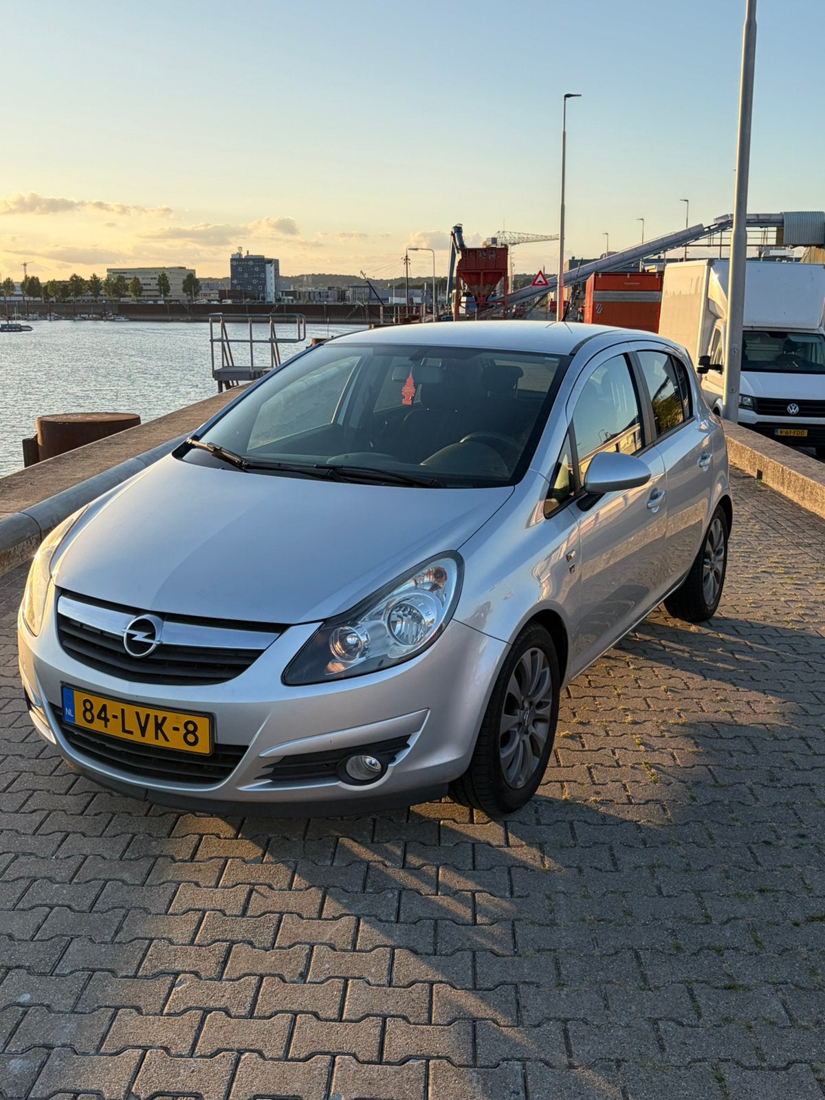 Opel Corsa 1.2 Twinport 85pk 5d 2010 Grijs, Auto's, Voorwielaandrijving, Isofix, 86 pk, 4 cilinders