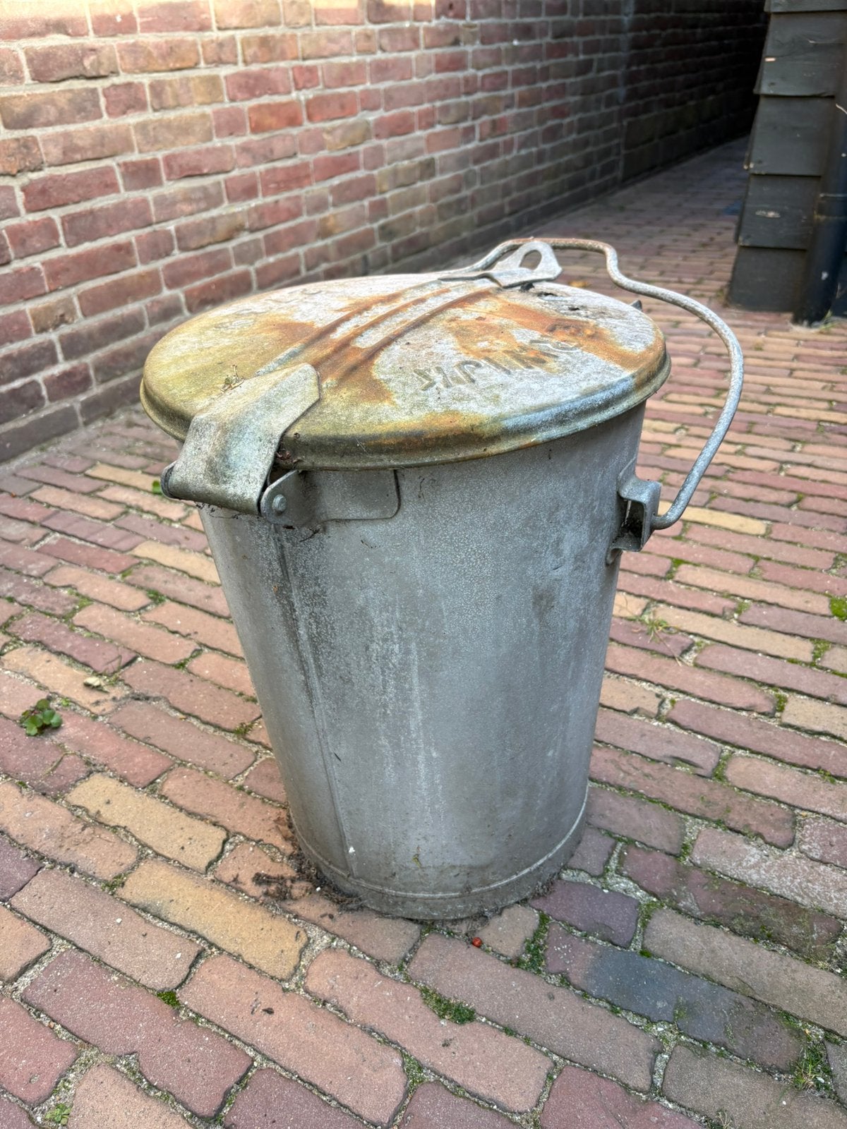 vuilnisemmer zink, Huis en Inrichting, Woonaccessoires | Prullenbakken, 40 liter of meer, Ophalen, Gebruikt, Overige materialen