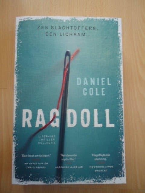 Ragdoll, Daniel Cole, Ophalen of Verzenden, Zo goed als nieuw