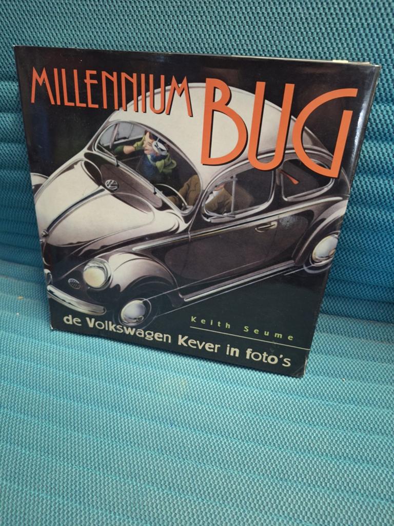VW kever boek millennium bug, Boeken, Ophalen of Verzenden, Gelezen, Volkswagen