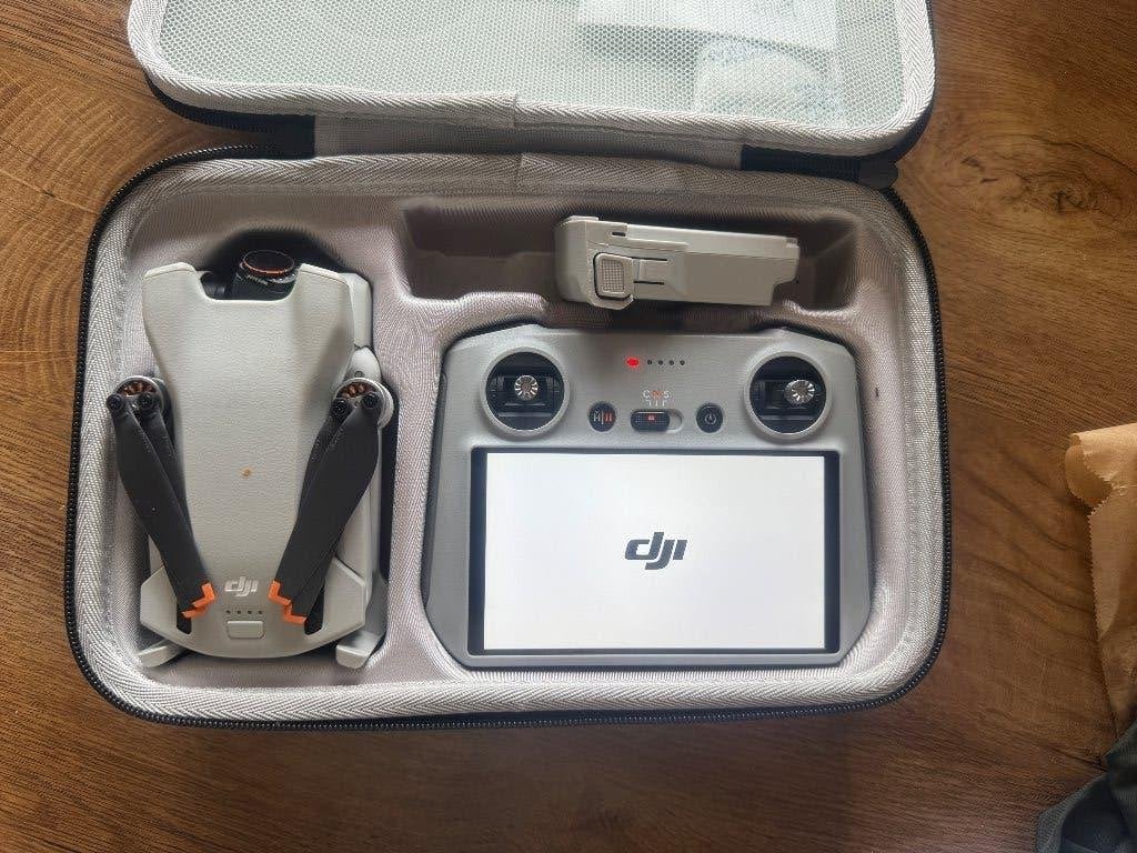 Te Huur: DJI Mini 3 4k drone te huur - vakantie thuis reizen, Ophalen of Verzenden, Zo goed als nieuw, Cameradrone