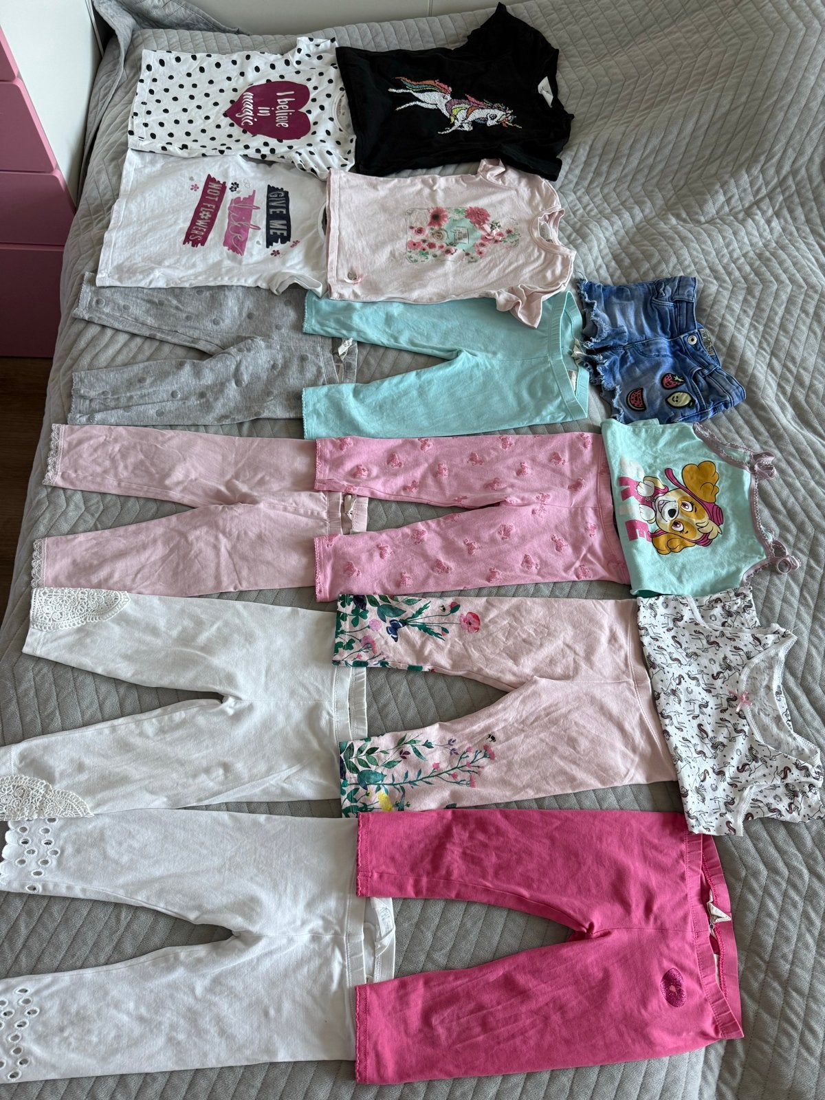 Grote set meisjeskleding: shirts, leggings, shorts maat 110, Kinderen en Baby's, Kinderkleding | Maat 110, Ophalen of Verzenden
