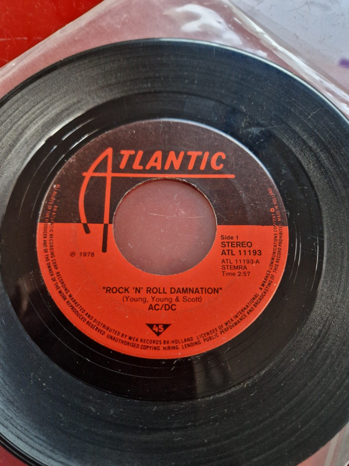 AC/DC  Rock N Roll Damnation  kicked in the teeth, Gebruikt, 7 inch, Ophalen of Verzenden, Rock en Metal