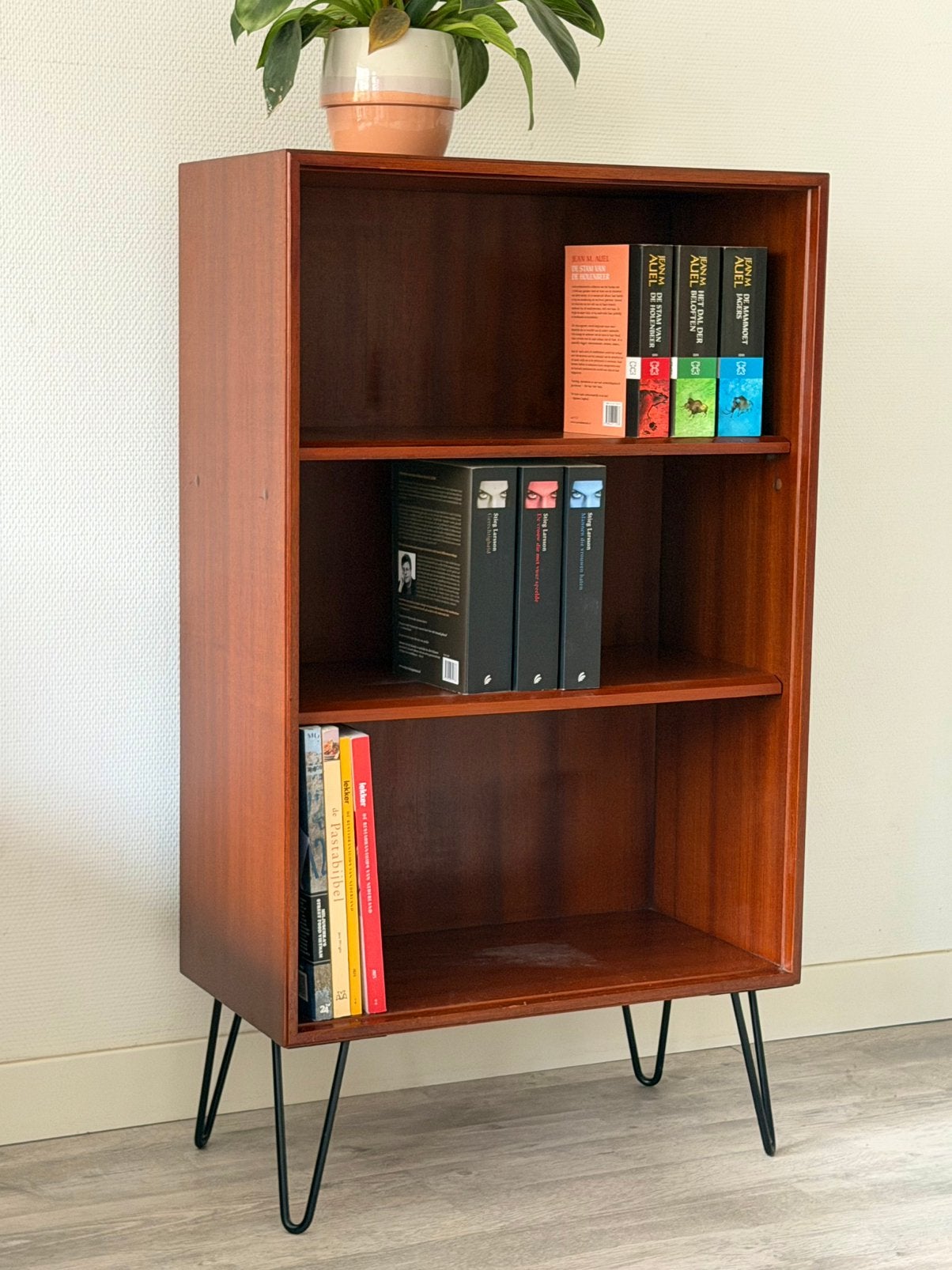 Vintage Formule Kempkes boekenkast | retro boekenkast |, Ophalen, Met plank(en), Gebruikt, Teakhout