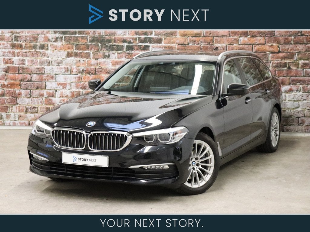 BMW 5 Serie Touring 540i xDrive High Executive Automaat / Ha, Auto's, Gebruikt, 2000 kg, Leder, Vierwielaandrijving