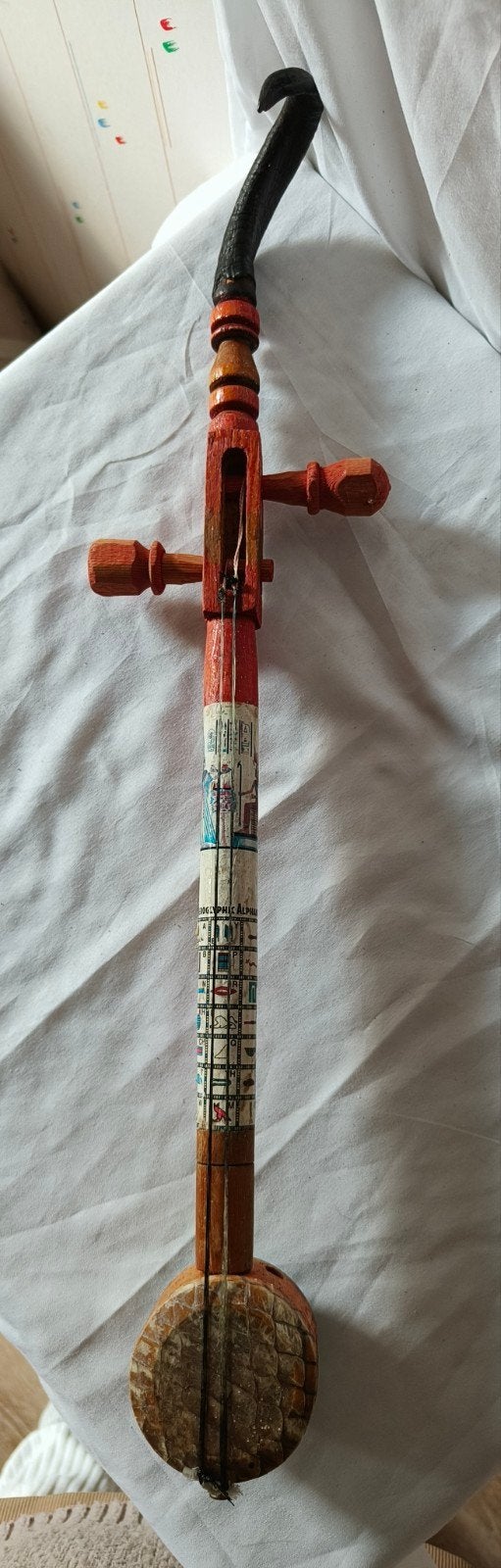 Decoratieve Egyptische Viool - Handgemaakt, Muziek en Instrumenten, Strijkinstrumenten | Violen en Altviolen, Ophalen of Verzenden