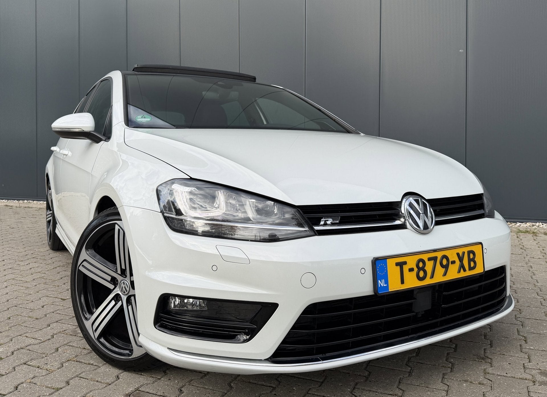 Volkswagen Golf 1.4 TSI ACT 150PK R-LINE | PANO | LED | 19''