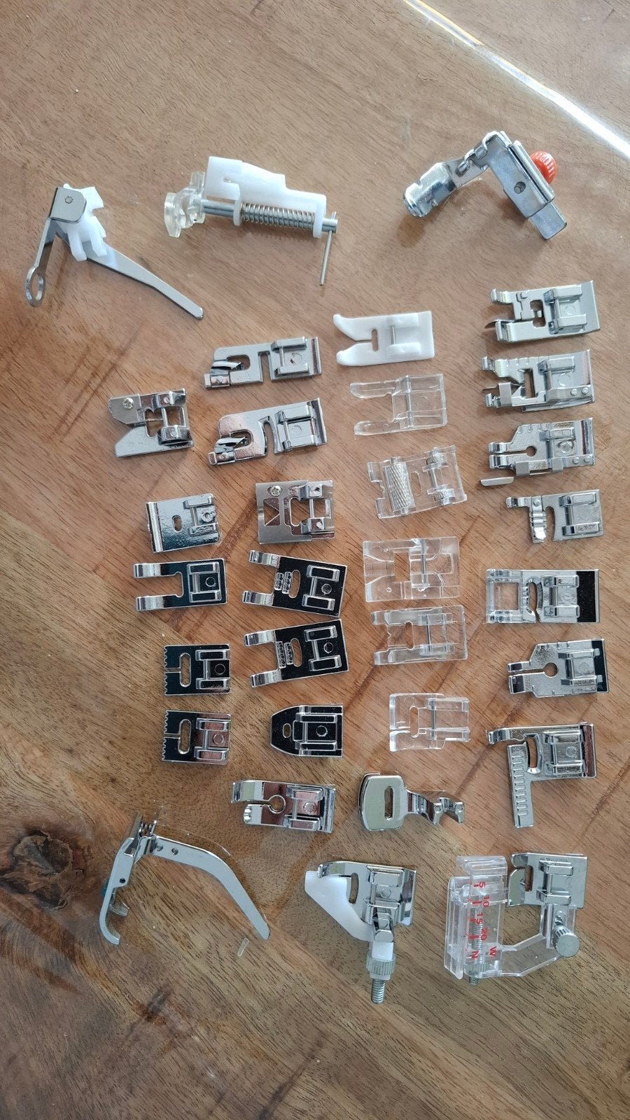 Naaimachine voetjes, 32 stuks, Ophalen of Verzenden, Nieuw, Naaimachine, Overige merken