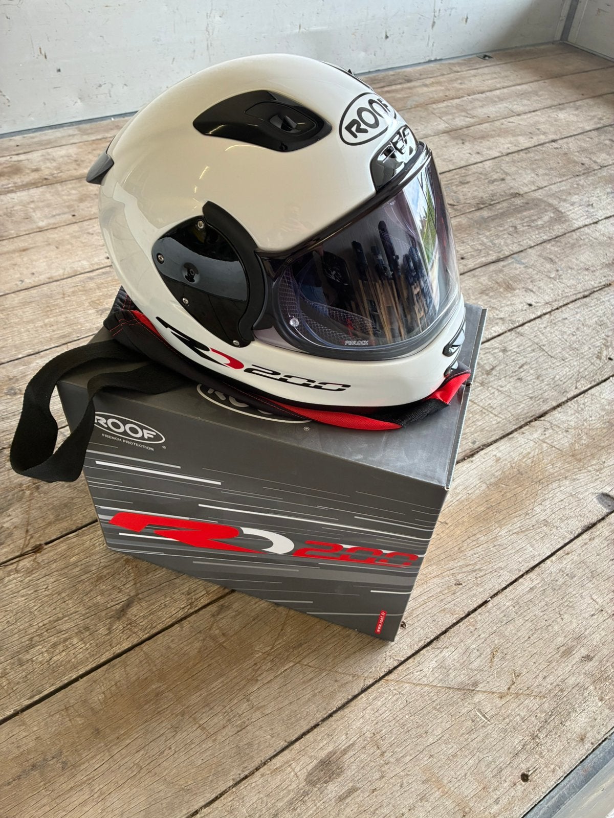 Roof RO200 motorhelm, Motoren, Kleding | Motorhelmen, Overige merken, M, Heren, Ophalen of Verzenden