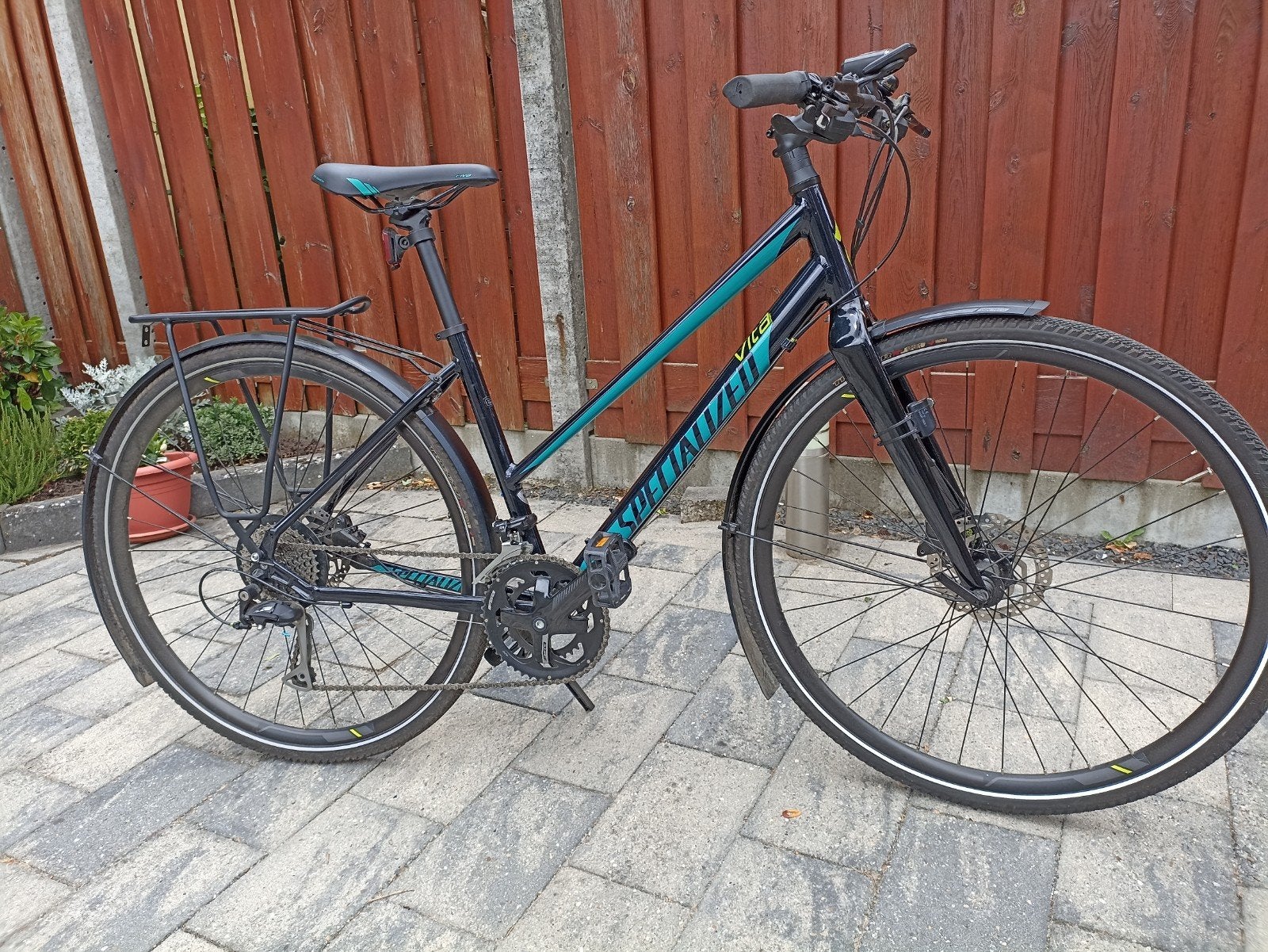 Verkocht: Specialized Vita Sport Damesfiets - Zo goed als ni, 28 inch, Zo goed als nieuw, Schijfrem, Ophalen