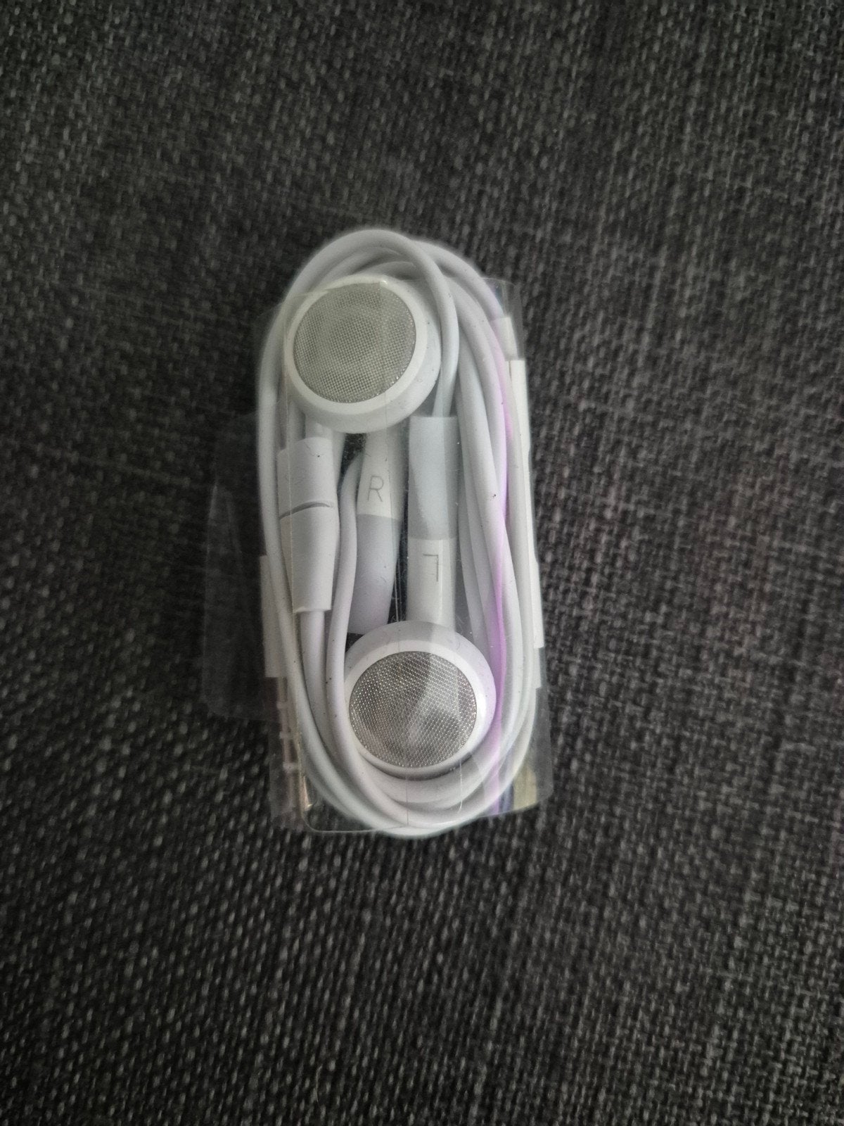 Nieuwe oortjes - In-ear koptelefoon, Audio, Tv en Foto, Koptelefoons, Overige typen, Nieuw, Wit, Ophalen