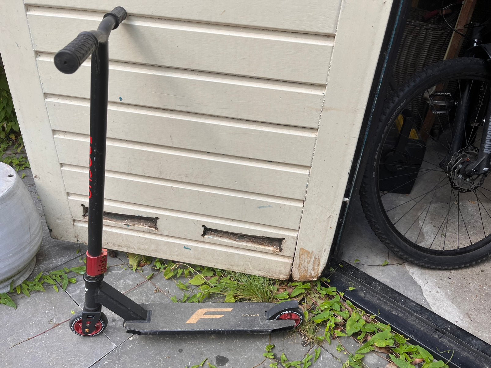 Zwarte stunt step, Fietsen en Brommers, Steps, Ophalen, Zo goed als nieuw, Gewone step